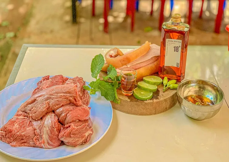 Bò nóng Phú Quý nướng thơm lừng