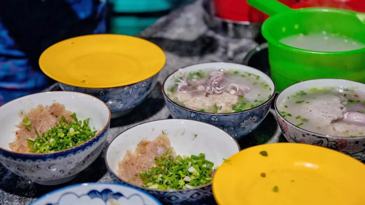 Bún quậy được làm từ hải sản tươi ngon Phú Quốc