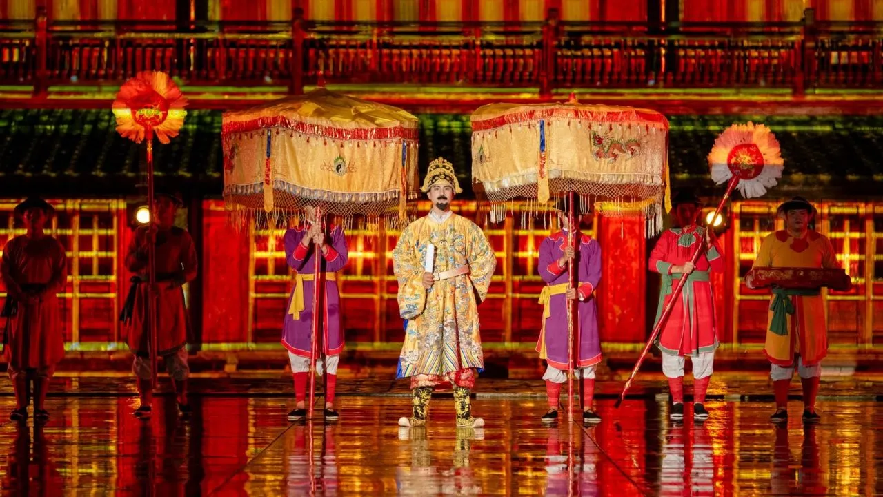 Tinh Hoa Việt Nam và show ở Grand World