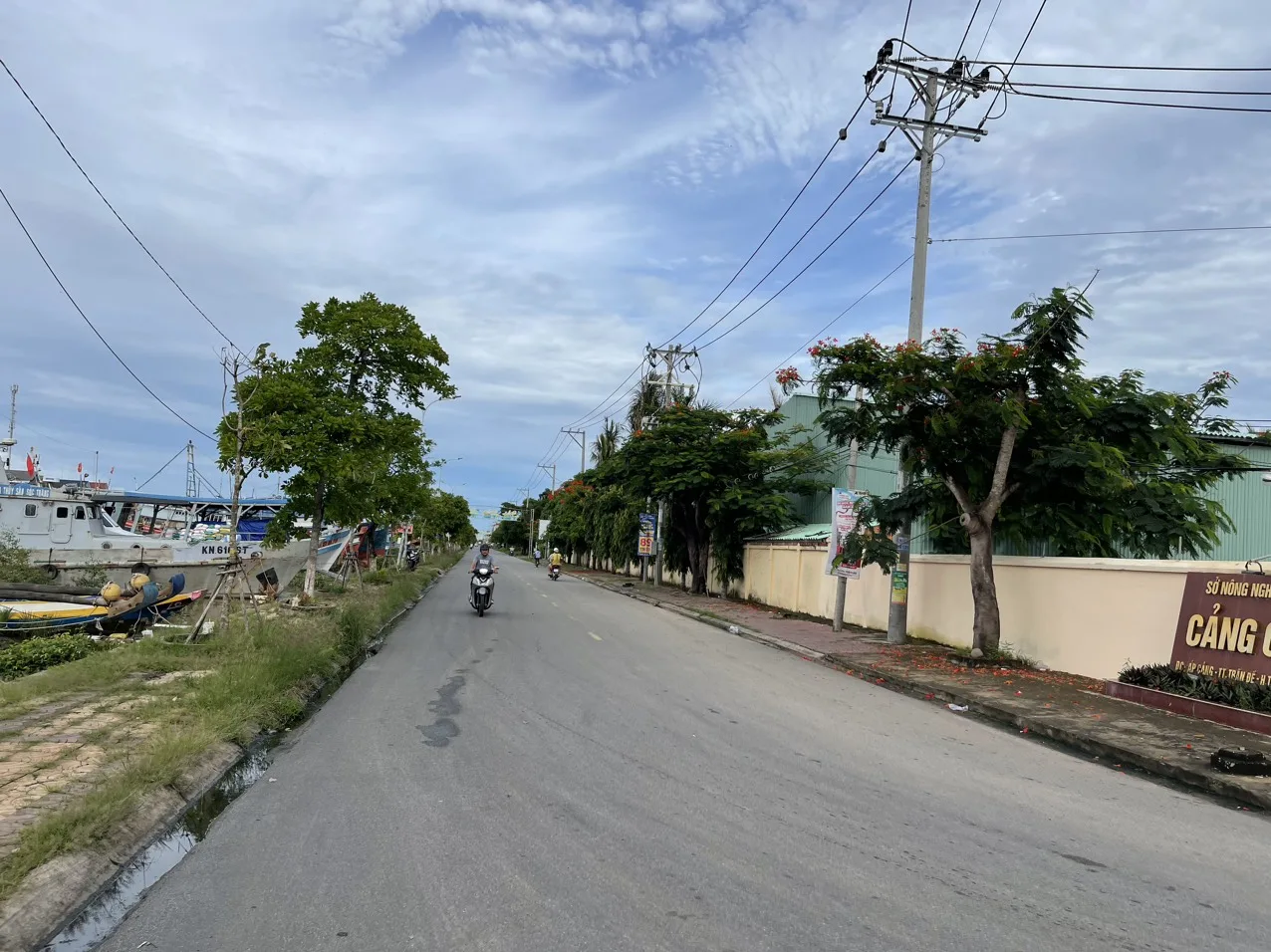Port parking lot Trần Đề