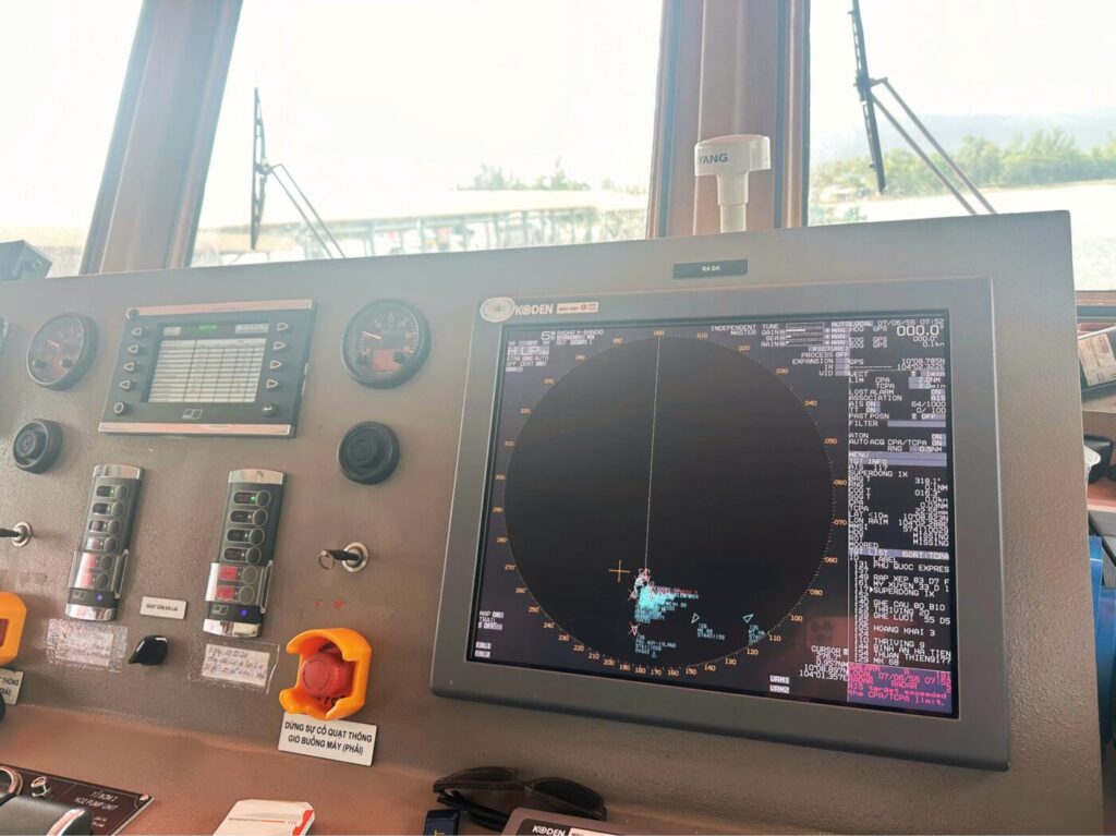 Bộ phát đáp radar là gì? Đây là thiết bị bắt buộc