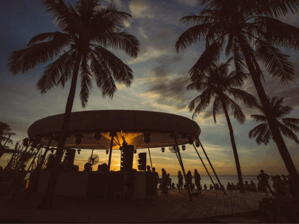 Sunset Sanato Beach Club Phú Quốc
