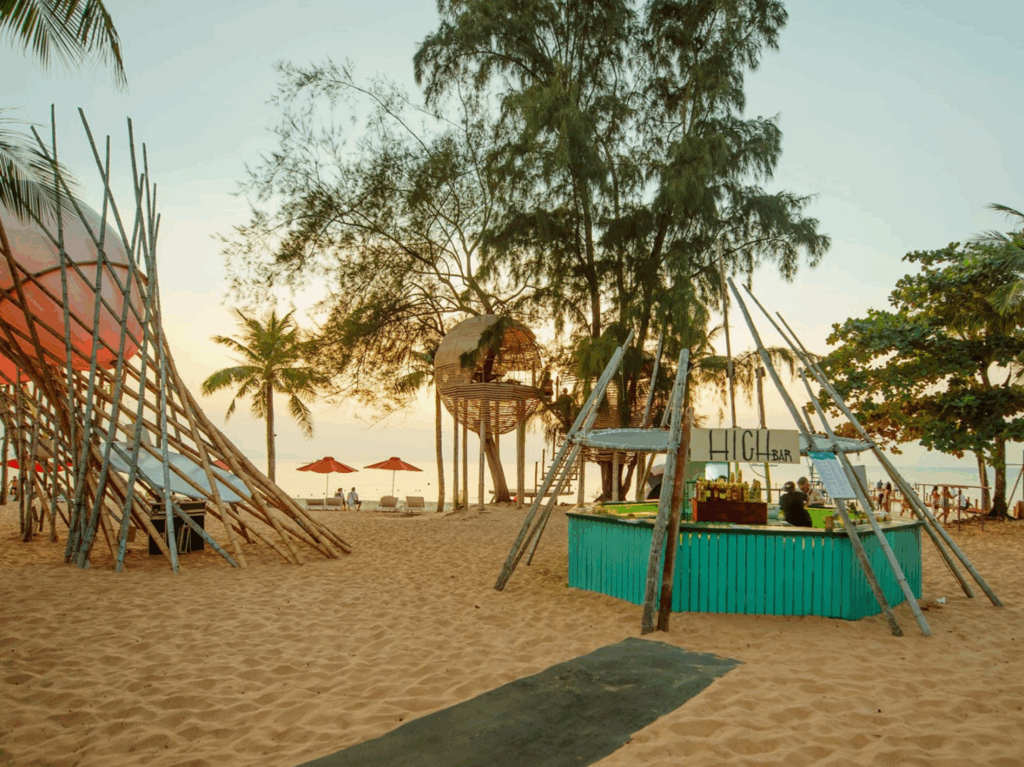 Sunset Sanato Beach Club Phú Quốc