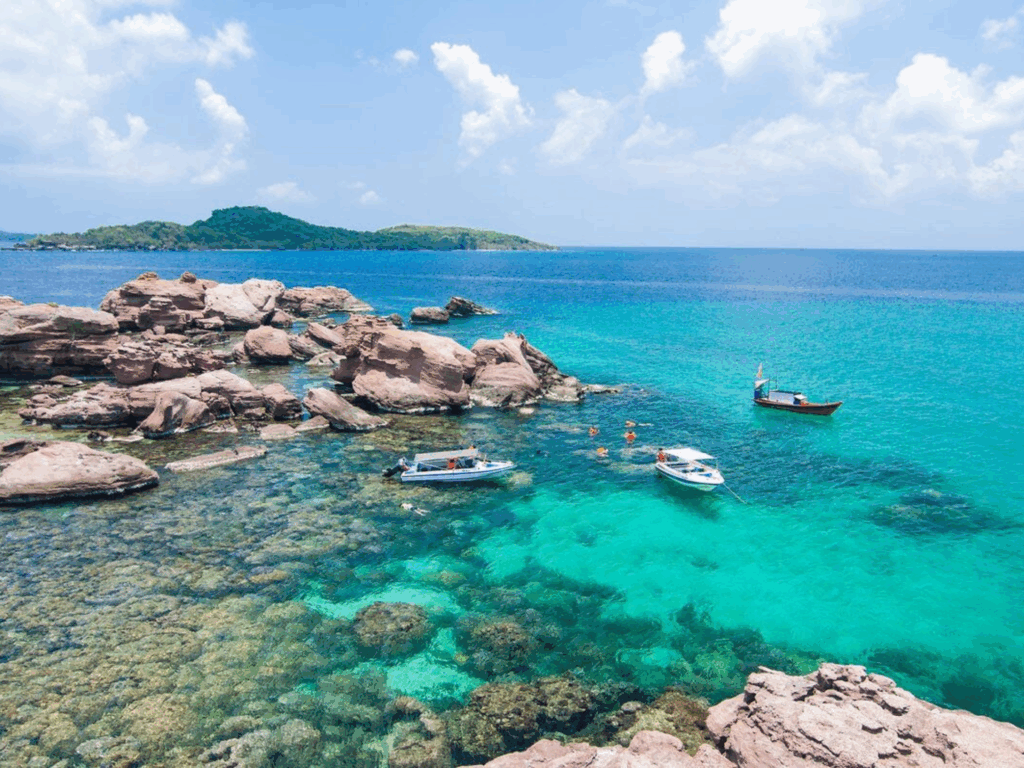 Ganh Dau Phú Quốc with extremely beautiful natural landscape created by nature