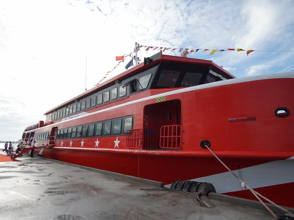 Phu Quoc Express is proud to be the leading sea passenger transport unit in Trần Đề, Sóc Trăng