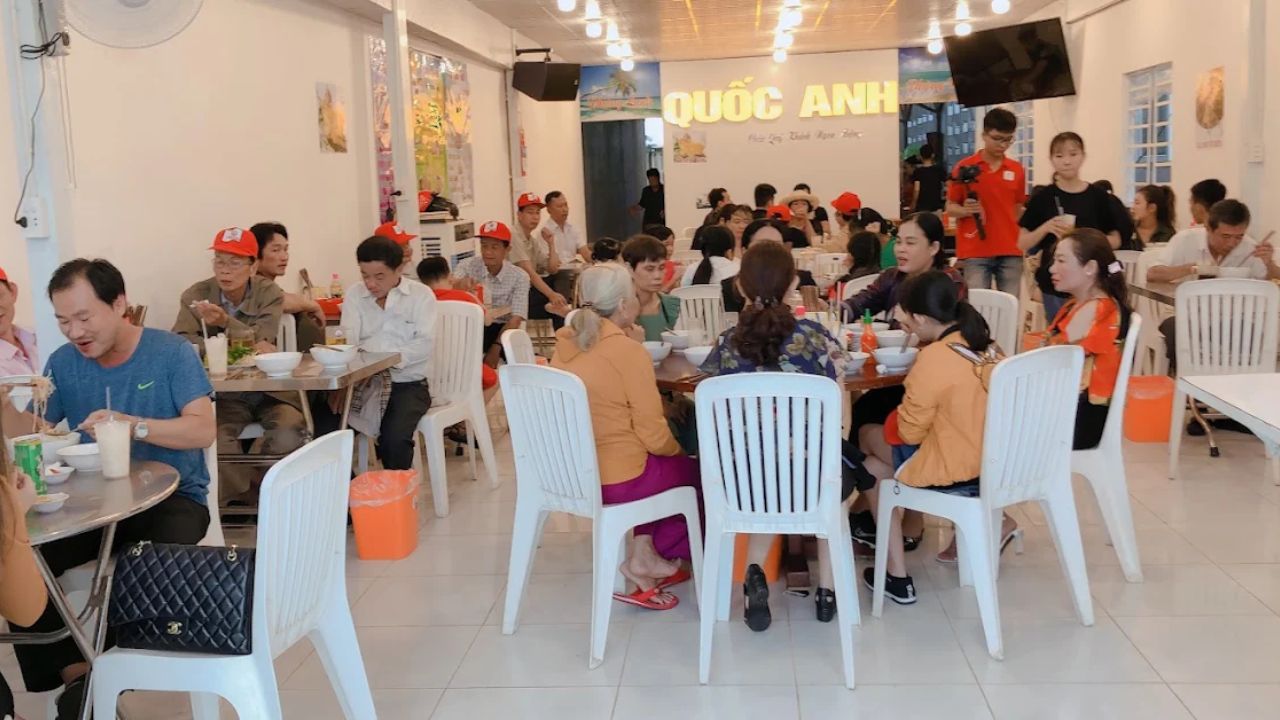 Bánh canh chả cá Quốc Anh Phú Quốc