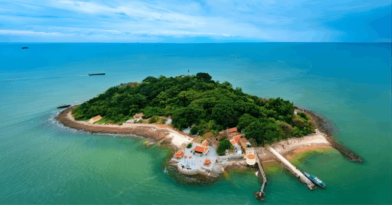 洪道旅游：探索蓝海白沙的世外桃源