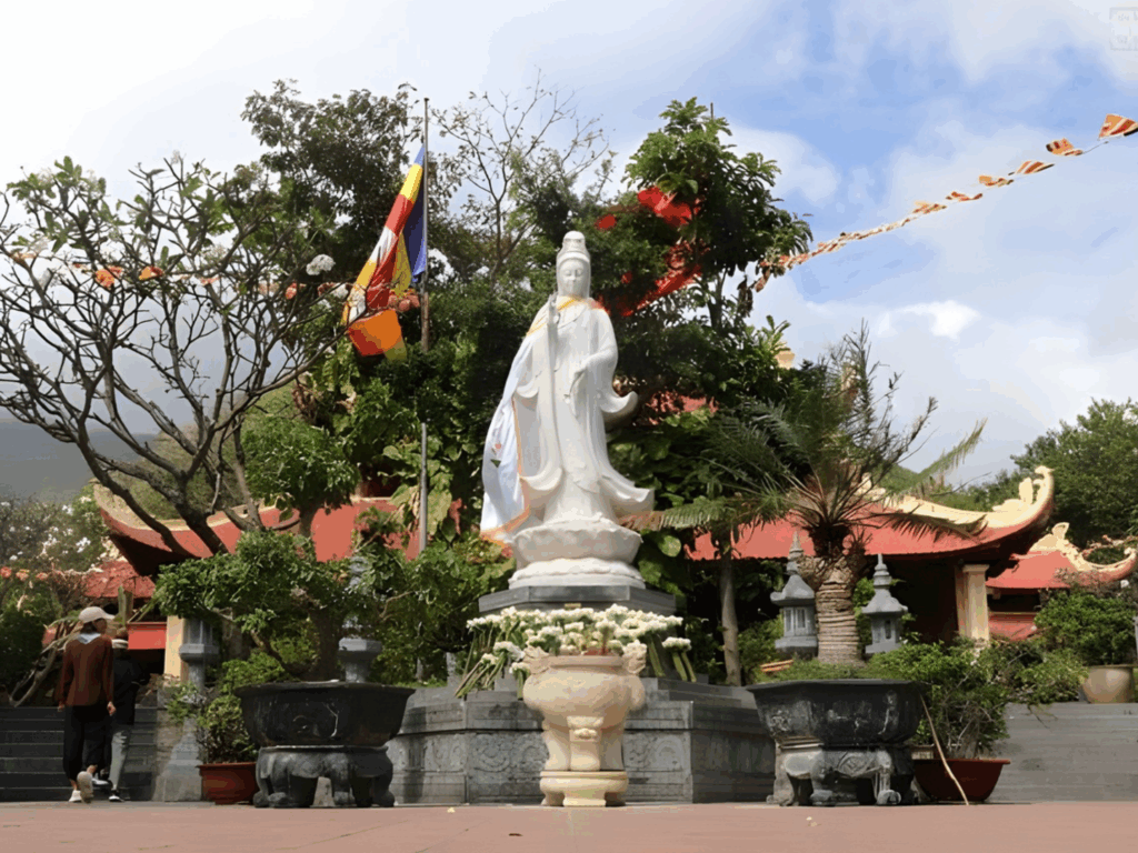 일산탑 Côn Đảo
