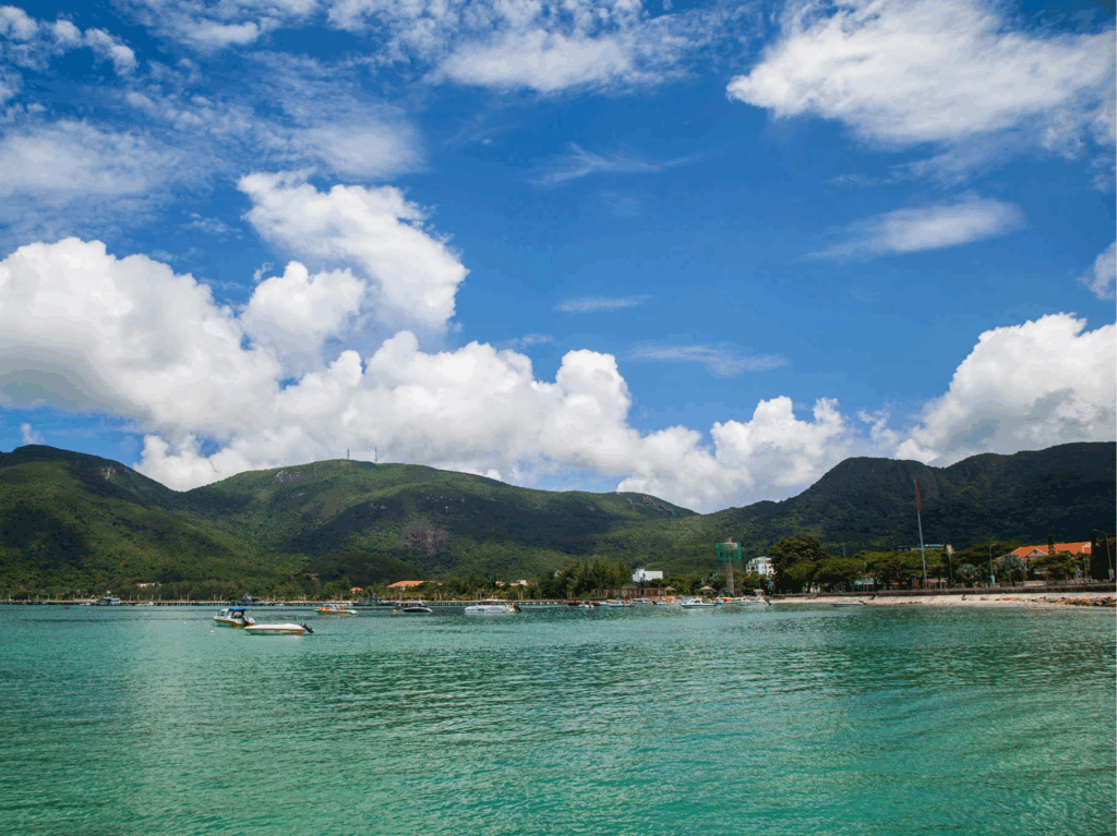 昆山湾海滩旅游 - Côn Đảo