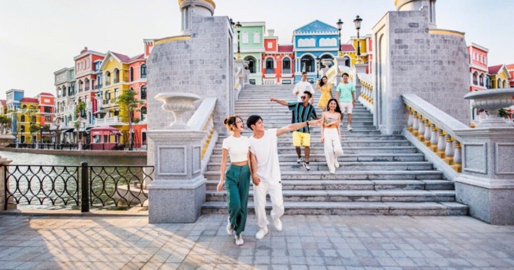 Góc phố sầm uất đậm chất Châu Âu tại Grand World Phú Quốc