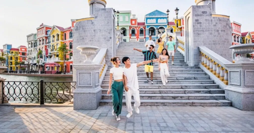 Góc phố sầm uất đậm chất Châu Âu tại Grand World Phú Quốc