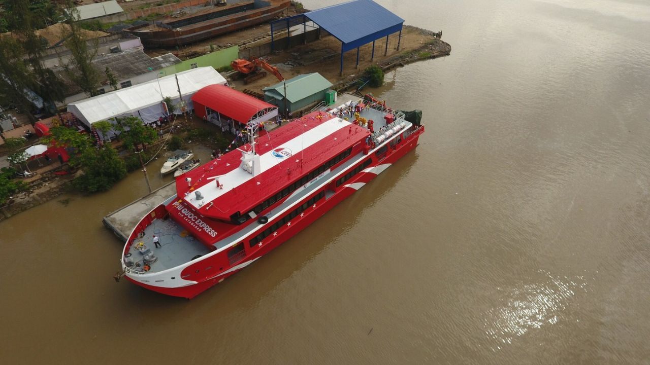 Tàu Phú Quốc Express từ Trần Đề đi Côn Đảo nhanh chóng, an toàn và tiện lợi