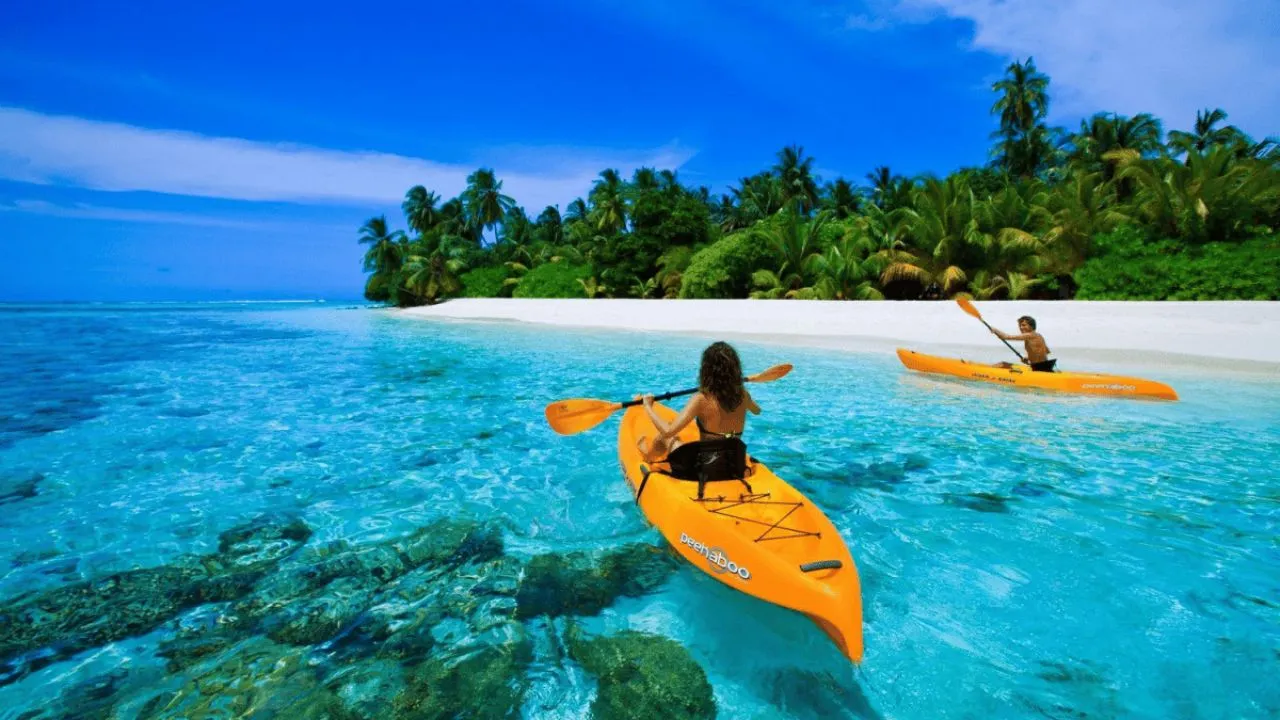 Chèo thuyền kayak tại Bãi Dài Phú Quốc