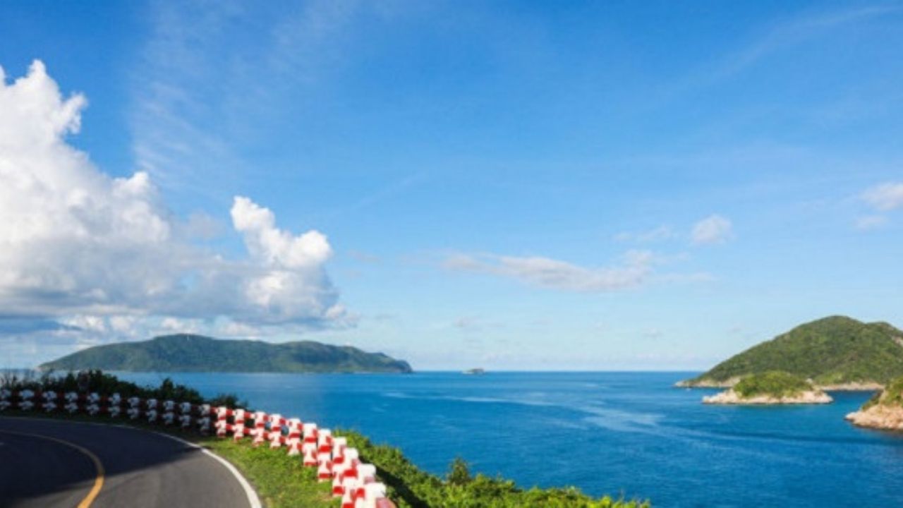 Bãi Cỏ Ống mang vẻ đẹp bình yên, hoang sơ và đậm chất lịch sử