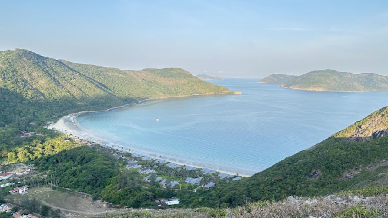 Leo núi Lò Vôi – Trekking ngắm toàn cảnh