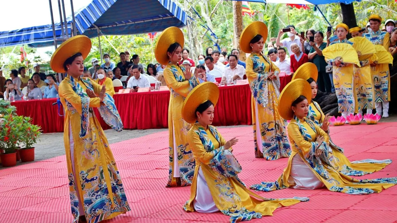 This place exudes a serene beauty, deeply rooted in the rich cultural heritage of Côn Đảo.