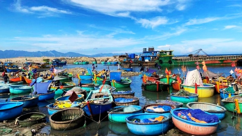 扁舟在Côn Đảo市场进货