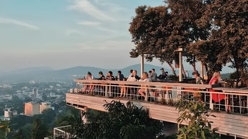 Chuồn Chuồn Bistro & Skybar Café Phú Quốc