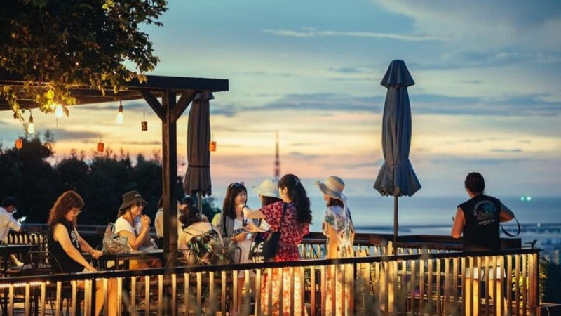 Dragonfly Bistro & Skybar Phú Quốc