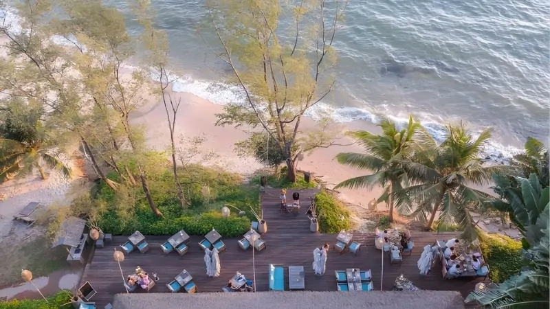 Nhà hàng On The Rocks - Mango Bay Resort Phú Quốc
