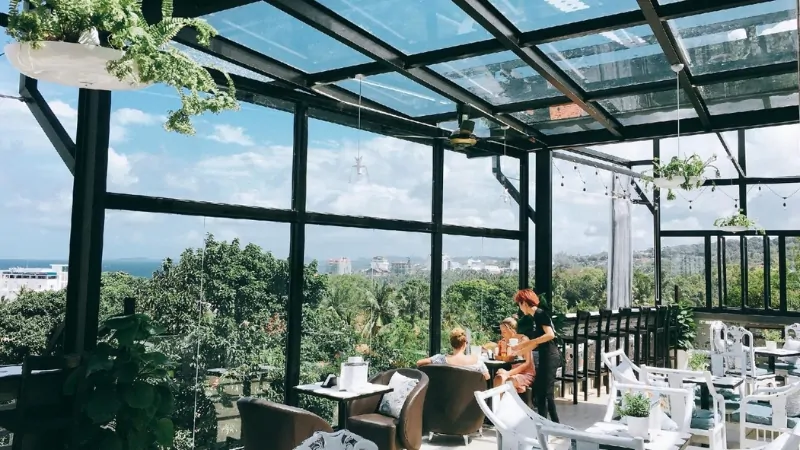 Skyline Cafe & Rooftop Bar Phú Quốc