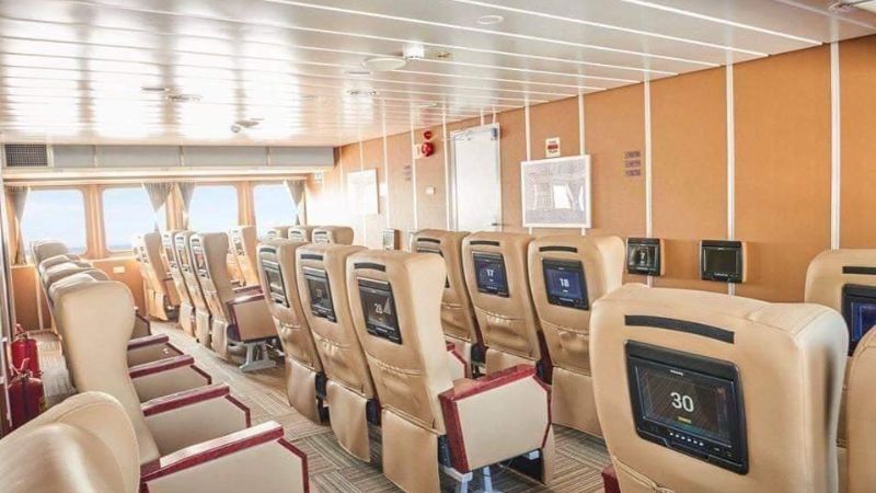 Ghế khoang VIP trên tàu Trưng Trắc