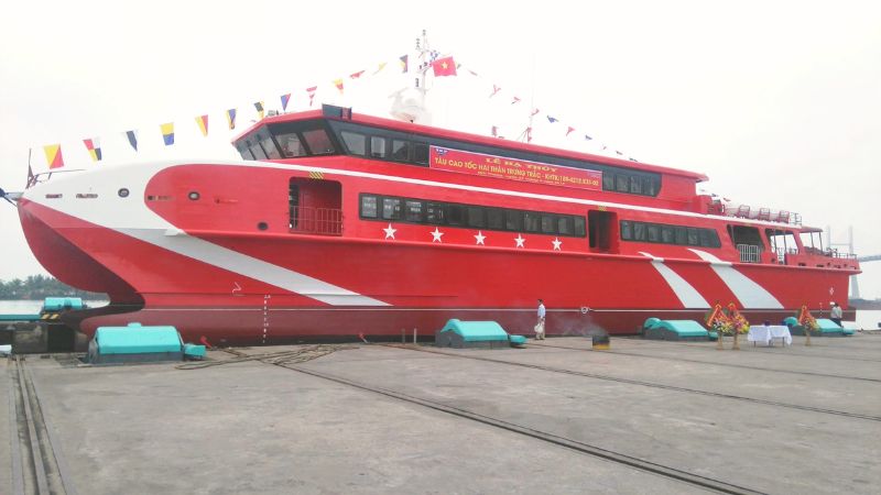 Hạ thuỷ tàu cao tốc Trưng Trắc Phú Quốc Express