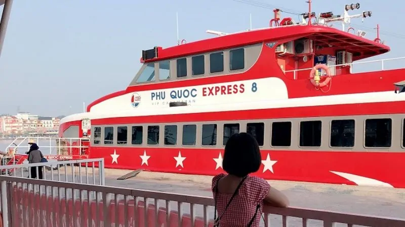 Train Phú Quốc Express Line 8 Rạch Giá - Phú Quốc