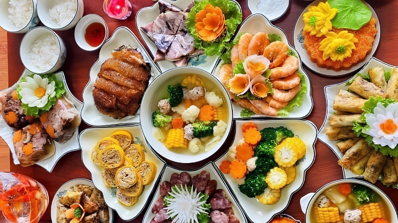 ភោជនីយដ្ឋានដែលបានណែនាំ៖ Côn Đảo ដែលមានជំនាញខាងអាហារបួសសុទ្ធ។