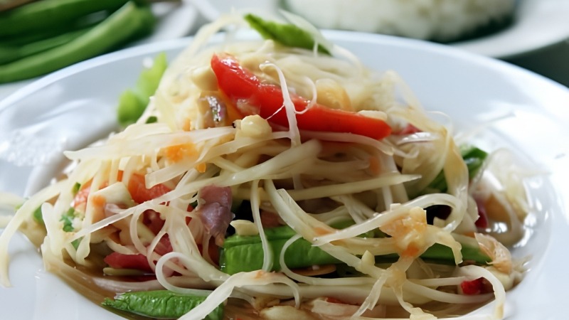 Đĩa hàu son Lý Sơn xào đu đủ