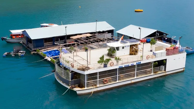 Nhà hàng nổi Kim – Trải nghiệm ăn hải sản trên biển Côn Đảo