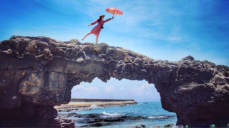 Pose dáng đẹp tại Cổng Tò Vò Lý Sơn