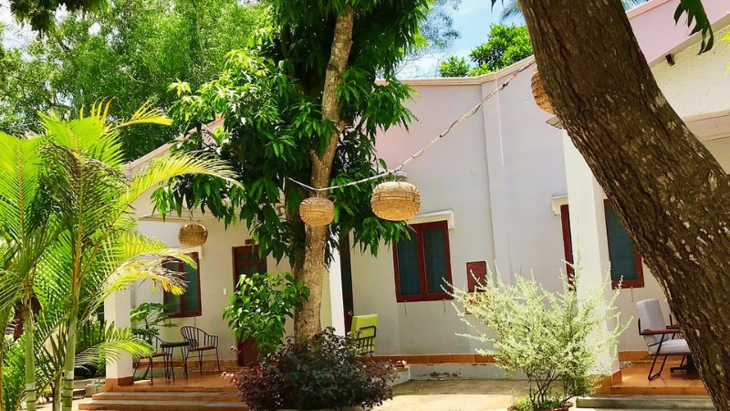 Eden House & Coffee Côn Đảo