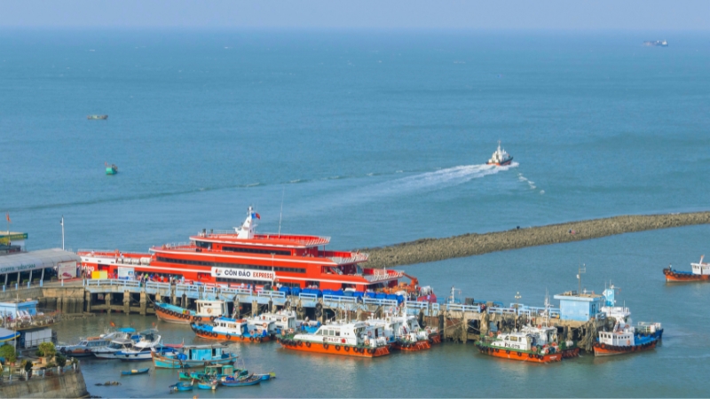 Bến tàu cao tốc đi Côn Đảo