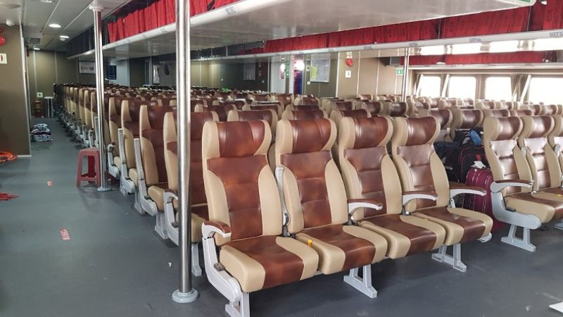 Ghế ngồi trên tàu cao tốc hai thân Phú Quốc Express 6