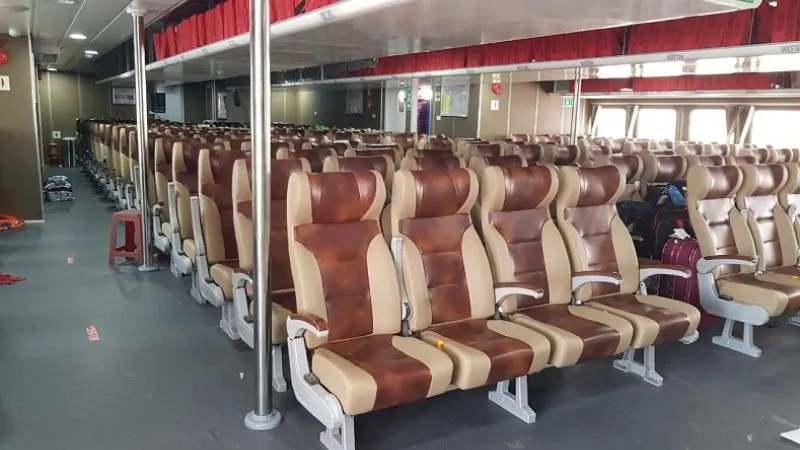 Ghế ngồi trên tàu cao tốc hai thân Phú Quốc Express 6
