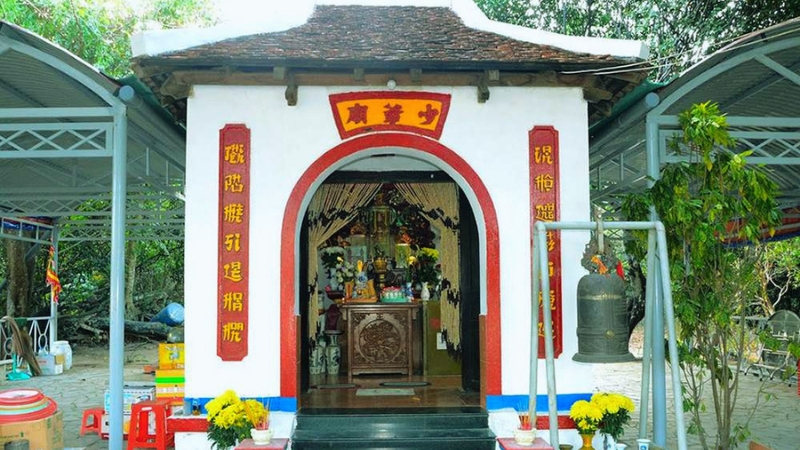 Không gian và kiến trúc yên bình của ngôi Miếu