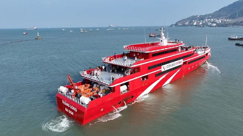 Siêu tàu Thăng Long của Phú Quốc Express rẽ sóng tiến về Côn Đảo