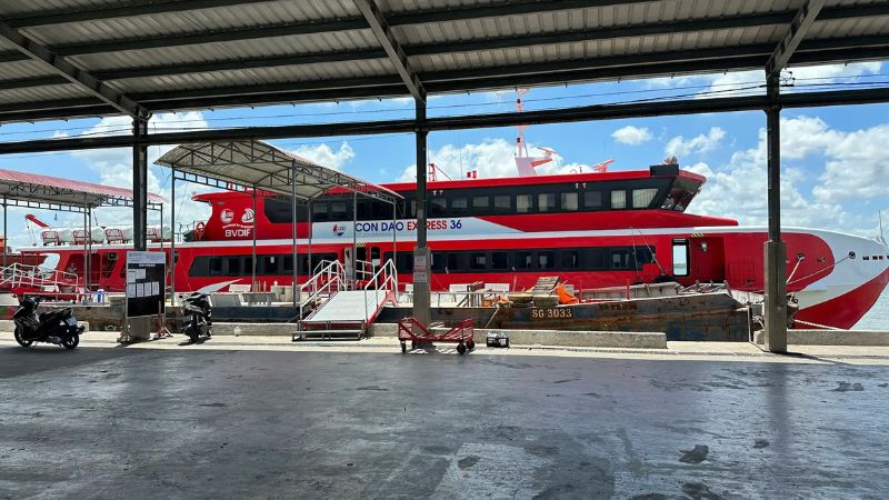 Tàu Côn Đảo Express 36 cập cảng Bến Đầm