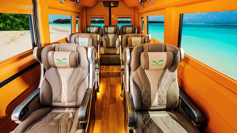 Đi bằng xe khách / Limousine