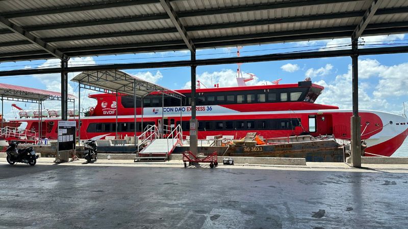 Tàu Côn Đảo Express 36 tại cảng Trần Đề đi Côn Đảo