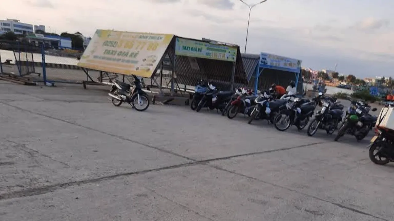 Dịch vụ gửi xe máy và ô tô qua đêm tại cảng Phan Thiết