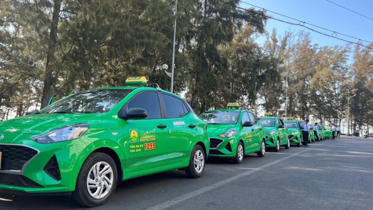 Taxi Mai Linh đón khách ở cảng Bãi Vòng Phú Quốc