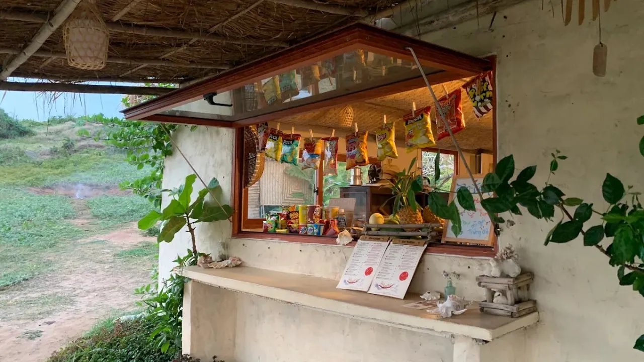 An Tiêm Beach Cafe: dậy sớm ngắm bình minh ở Hòn Đen