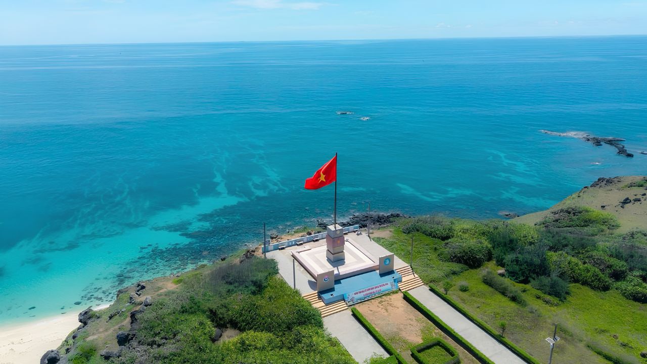 Cột cờ Phú Quý và chiếc view đỉnh cao