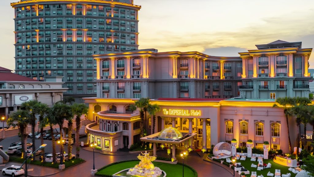 Kiến trúc lâu đài sang trọng của The IMPERIAL Vũng Tàu tại Bãi Sau.