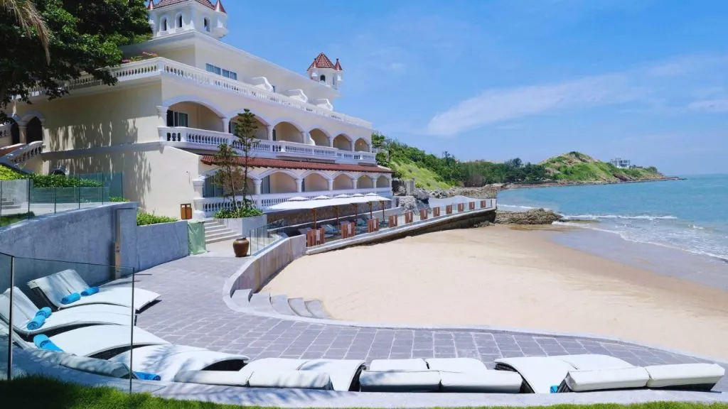 Mercure Vũng Tàu – không gian resort Vũng Tàu có bãi tắm riêng tại Bãi Trước.