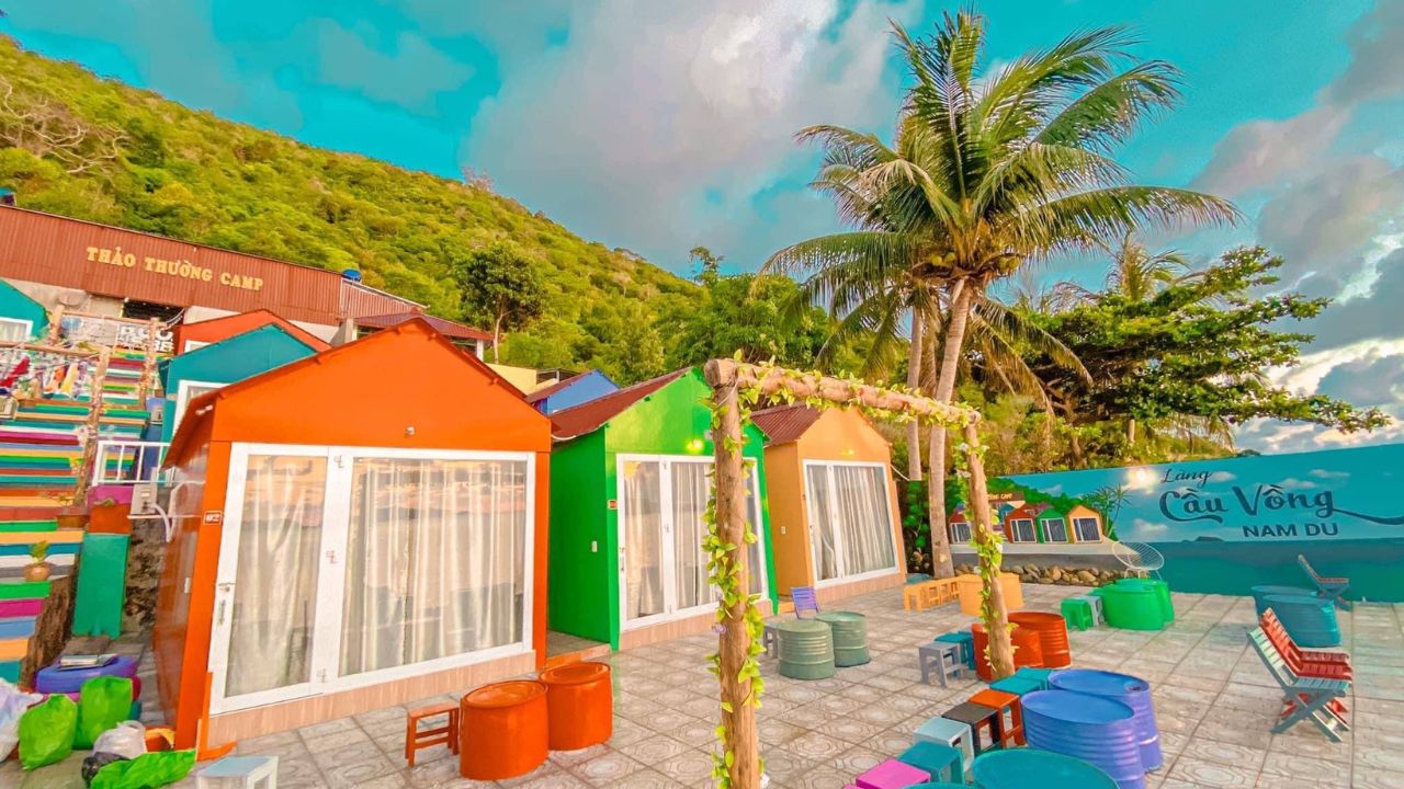 Cơ sở lưu trú trên đảo Nam Du