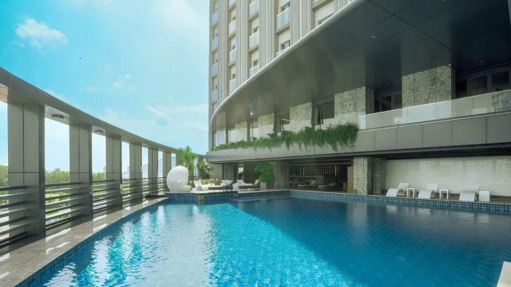 Hồ bơi vô cực tại The Malibu Hotel Vũng Tàu với view biển