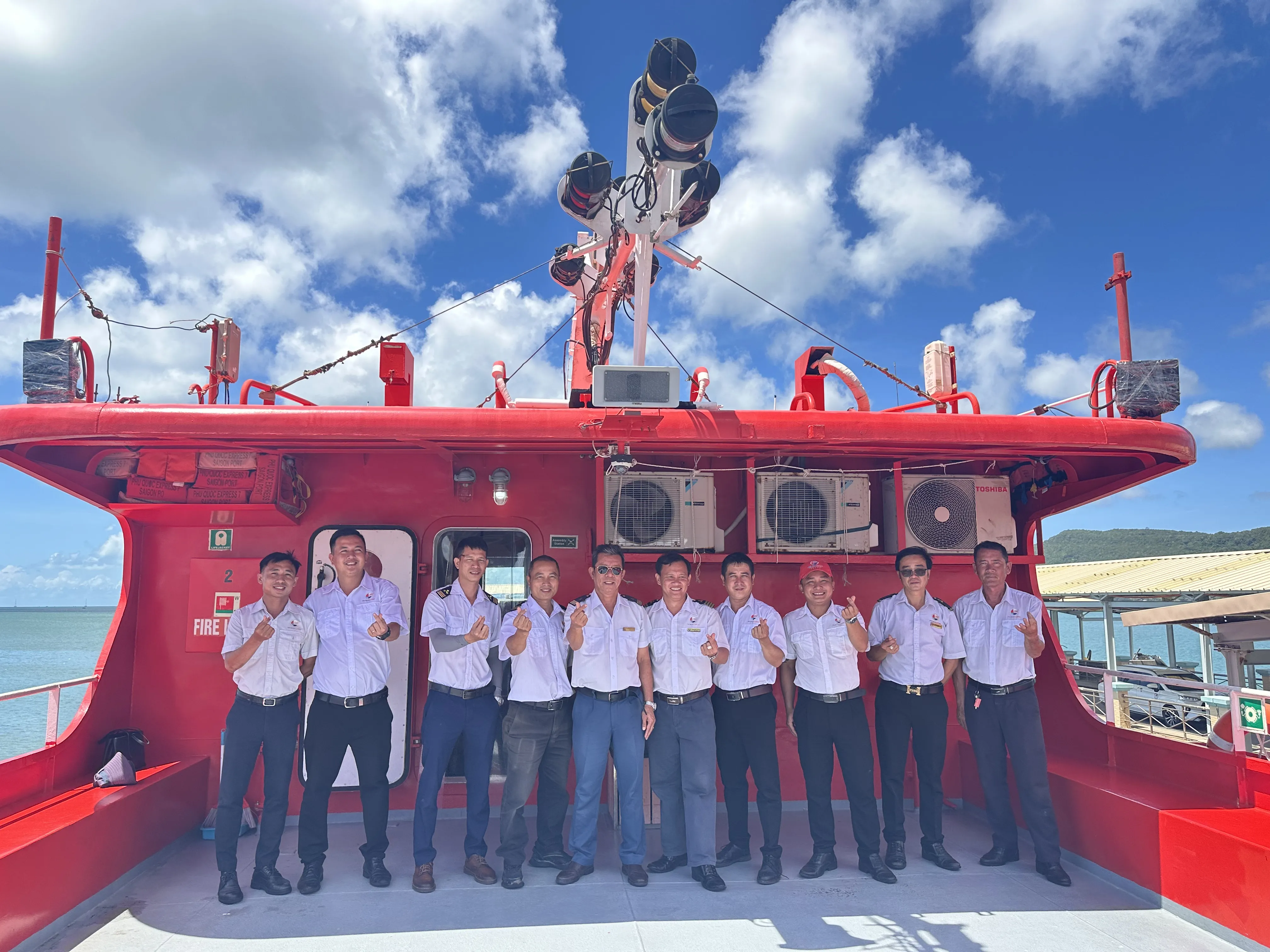 Thuyền viên Phú Quốc Express tại cảng